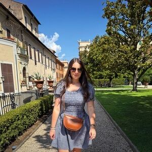 Meet your Posher, Jen